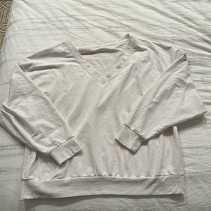 Alo V neck sweatshirt lightweight cream